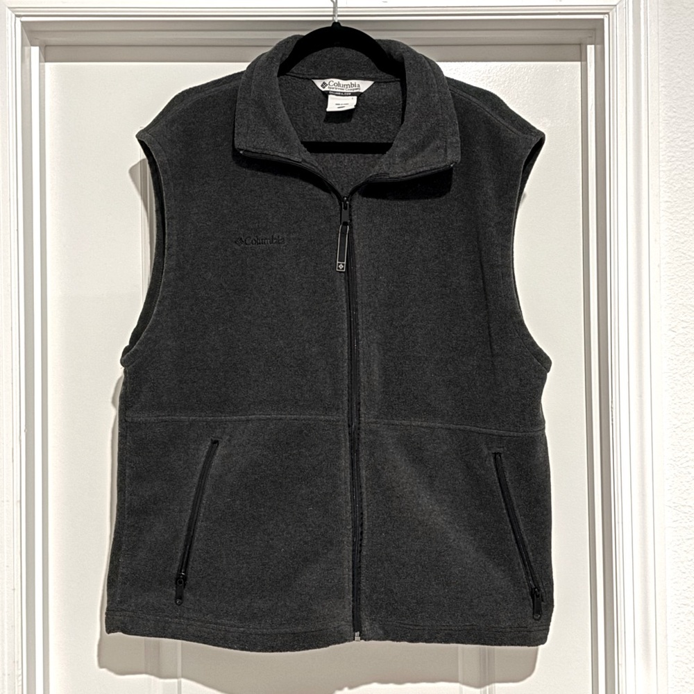Columbia Men’s Gray fleece vest